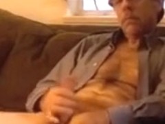 Watching myself wank off on cam