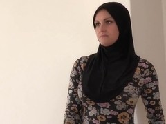 hijab girl ends it with big facial