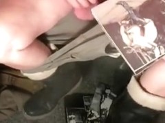 nlboots - sorting out some porn books