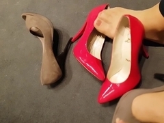 Unpacking the heels of cumonheels81's wife