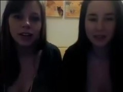 Two Beautiful Amateur Girls Stop on Webcam