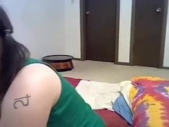 Chubby pussy play on a webcam