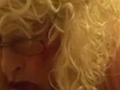 TAMMY FELLATRIX IN BACK AT THE NO TELL MOTEL