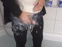 Wet Messy Pee Cum im Anzug