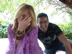 Busty blonde Graziella Fantini sucks Tony Tigrao